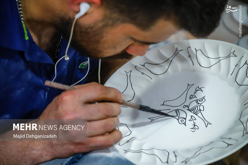 عکس/ دستانی از جنس خاک