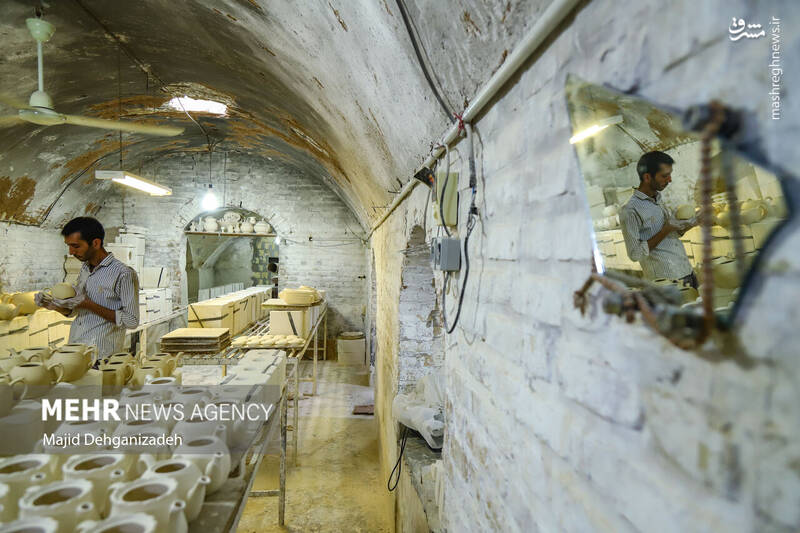 عکس/ دستانی از جنس خاک