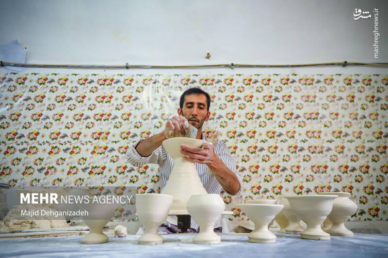 عکس/ دستانی از جنس خاک