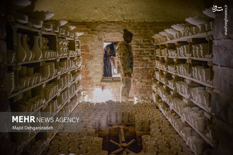 عکس/ دستانی از جنس خاک