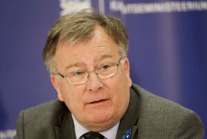 دانمارک وزیر دفاع سابق را به افشای اطلاعات محرمانه متهم کرد