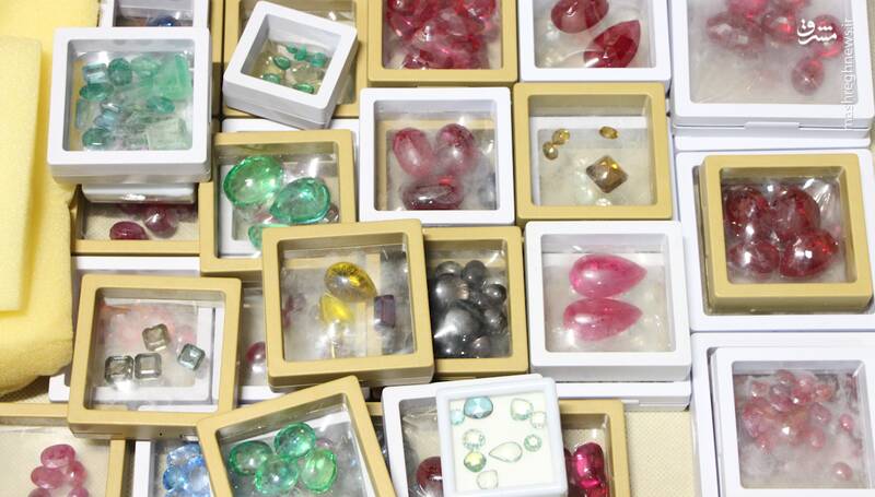 ۲ ادعا در ماجرای چمدان زمردهای ۹۰ میلیاردی