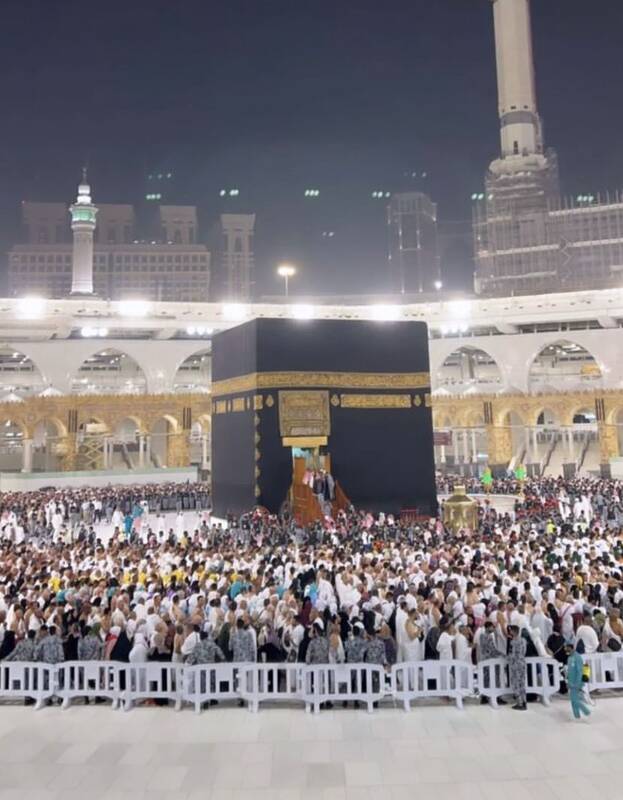 باز شدن درهای کعبه برای غبارروبی خانه خدا همزمان با ماه شعبان+عکس و فیلم