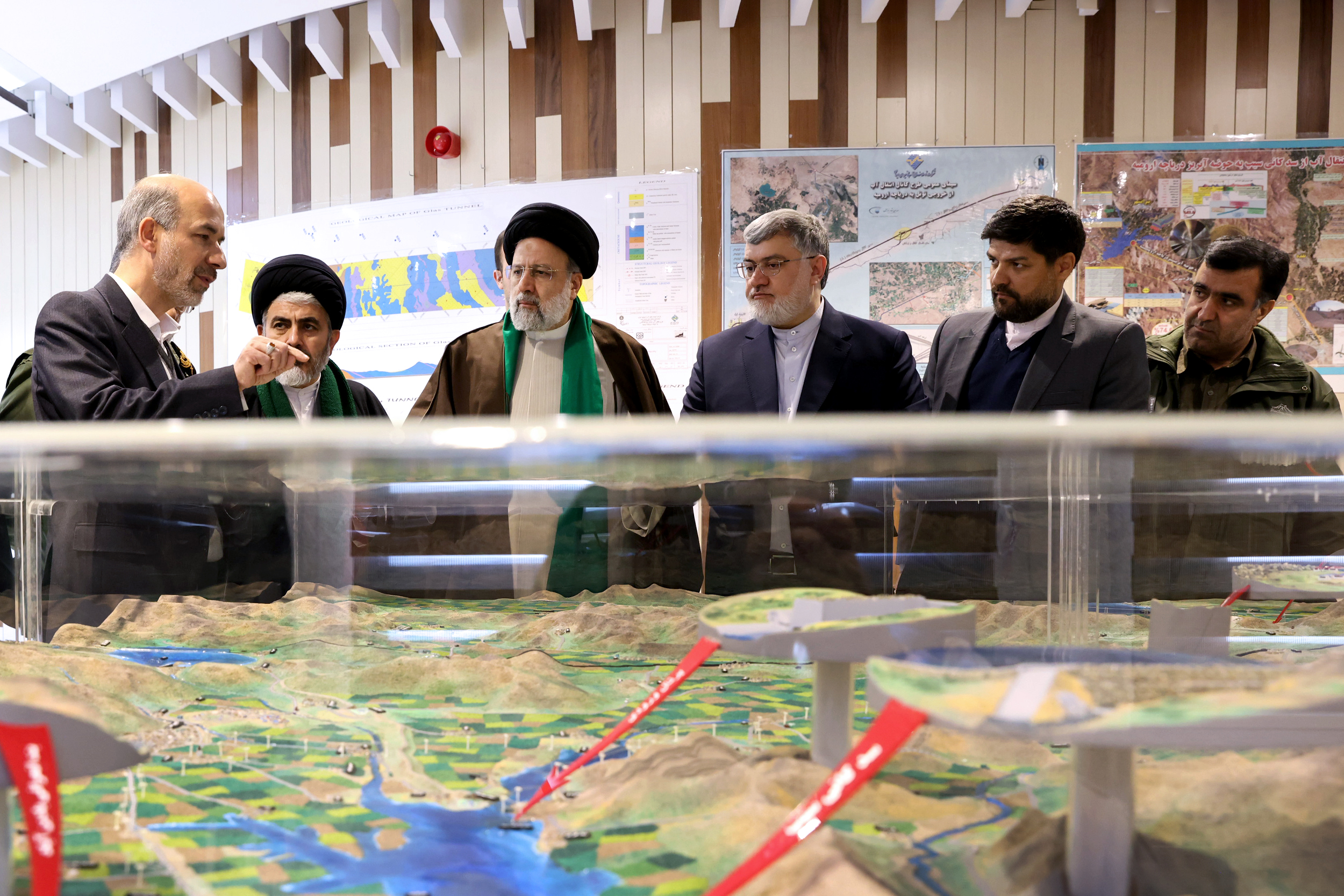 رهاورد سفر رییس جمهور به آذربایجانغربی/افتتاح بزرگترین طرح زیست محیطی غرب آسیا