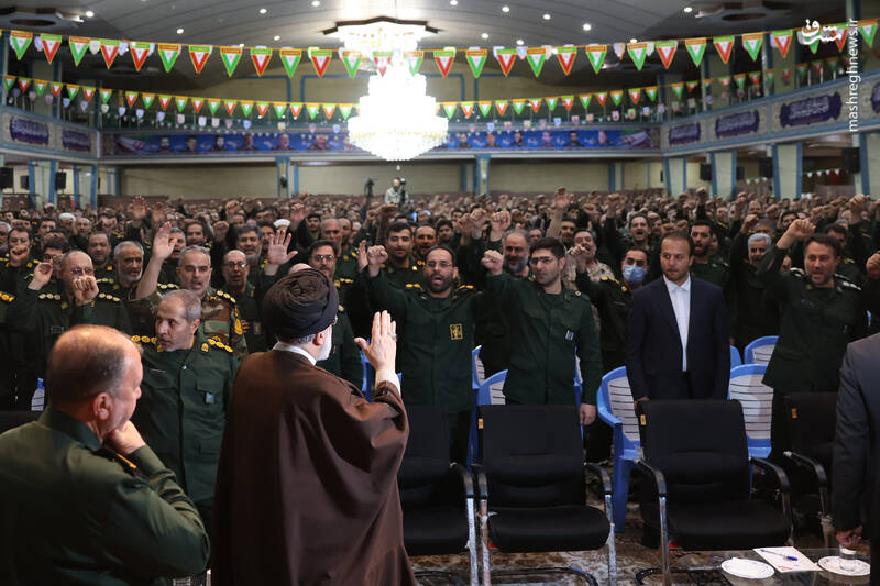 حضور رئیسی در جمع پاسداران سپاه شهدا استان آذربایجان غربی حضور رئیسی در جمع پاسداران سپاه شهدا استان آذربایجان غربی
