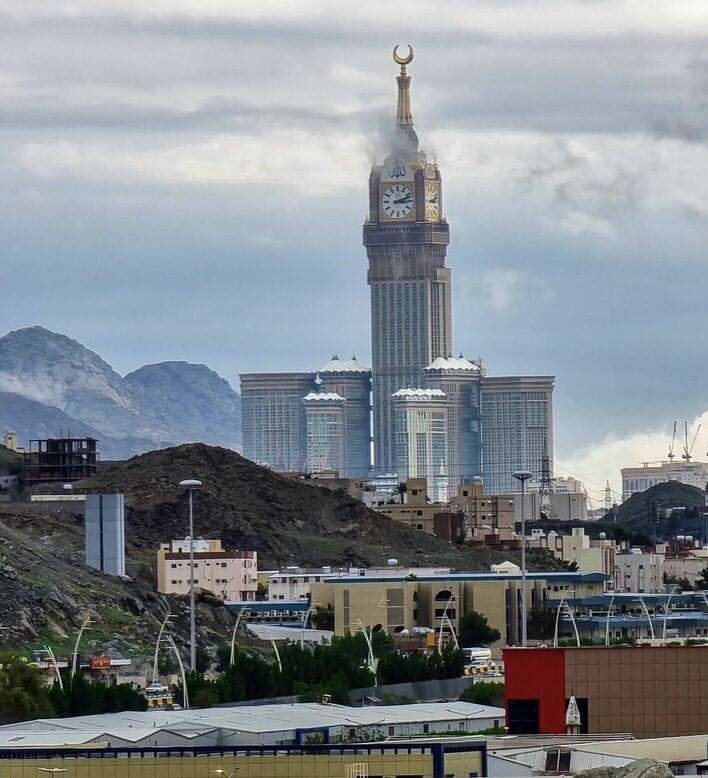 مسجدالحرام از بالاترین نقطه برج ساعت مکه+فیلم
