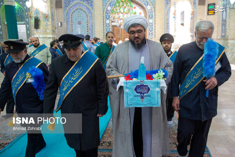 عکس/ غبارروبی مسجد مقدس جمکران در آستانه نیمه شعبان