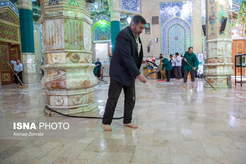 عکس/ غبارروبی مسجد مقدس جمکران در آستانه نیمه شعبان