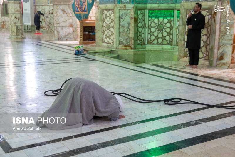 عکس/ غبارروبی مسجد مقدس جمکران در آستانه نیمه شعبان