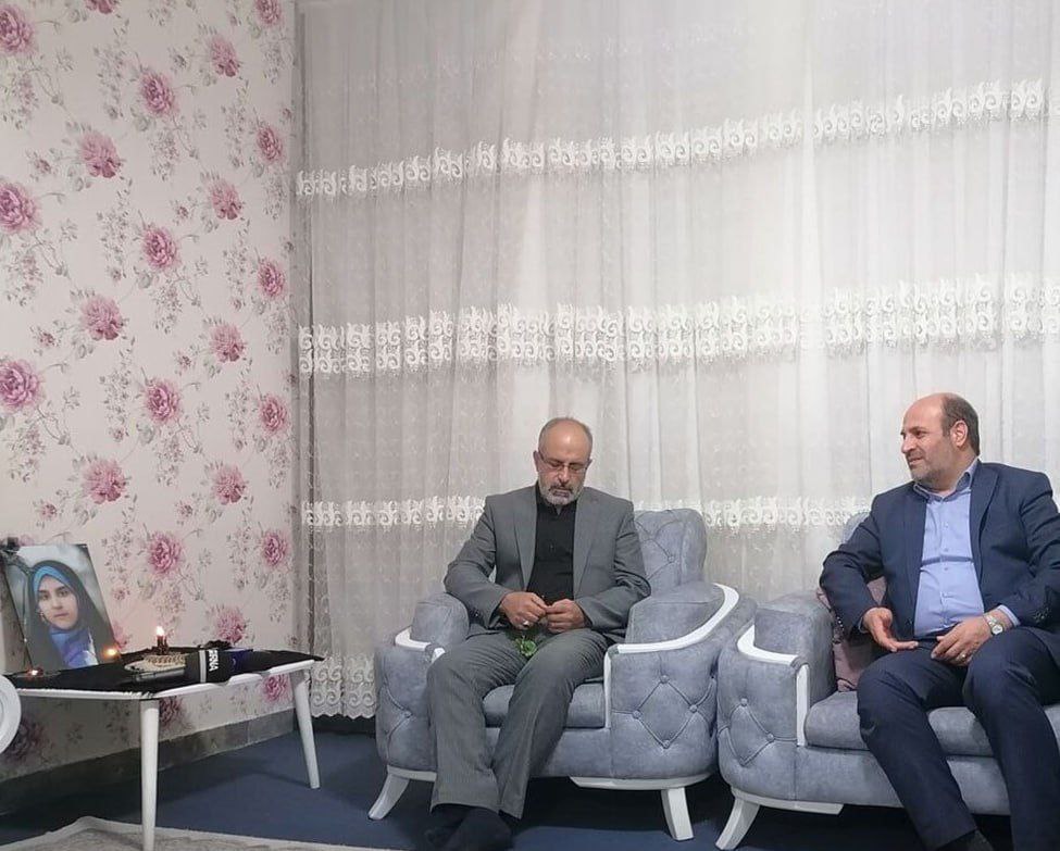 دروغگویی رسانههای معاند درباره فوت دختر ۱۱ ساله قمی/ واکنش پدر و برادر فاطمه رضایی به شایعات فوت وی بر اثر مسمومیت