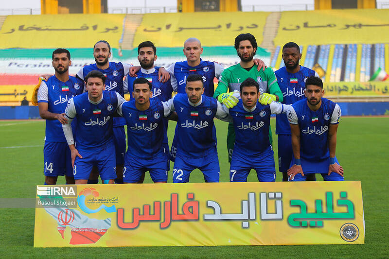 ۵ استقلالی از فهرست بازی با نساجی خط خوردند - مشرق نیوز