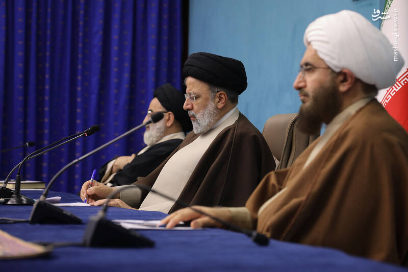 عکس/ نشست رئیسی با نمایندگان ولی فقیه و ائمه جمعه استانها