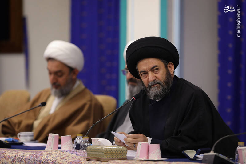 عکس/ نشست رئیسی با نمایندگان ولی فقیه و ائمه جمعه استانها