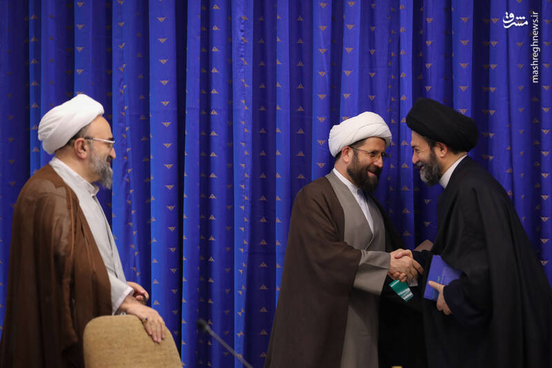 عکس/ نشست رئیسی با نمایندگان ولی فقیه و ائمه جمعه استانها