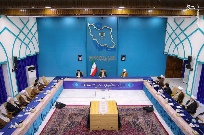 عکس/ نشست رئیسی با نمایندگان ولی فقیه و ائمه جمعه استانها