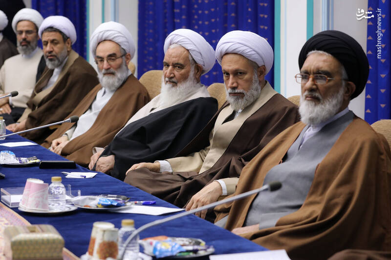 عکس/ نشست رئیسی با نمایندگان ولی فقیه و ائمه جمعه استانها