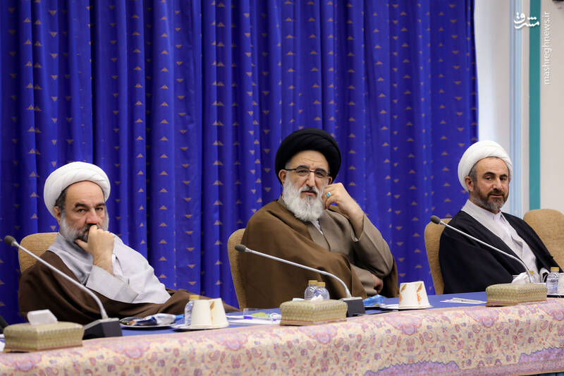 عکس/ نشست رئیسی با نمایندگان ولی فقیه و ائمه جمعه استانها