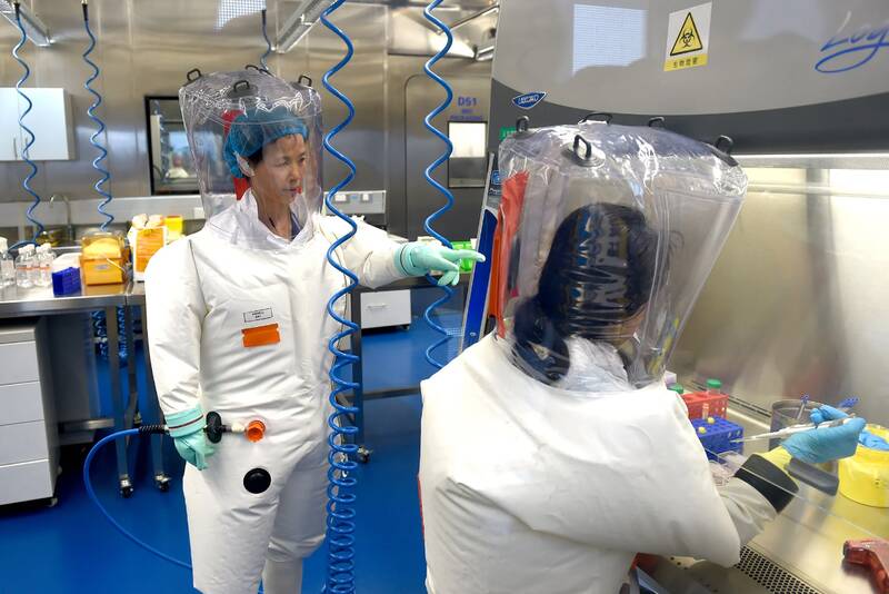 دستیار جو بایدن اعتراف کرد/ دولت آمریکا پشت پروژه ساخت ویروس کووید بود+فیلم و عکس