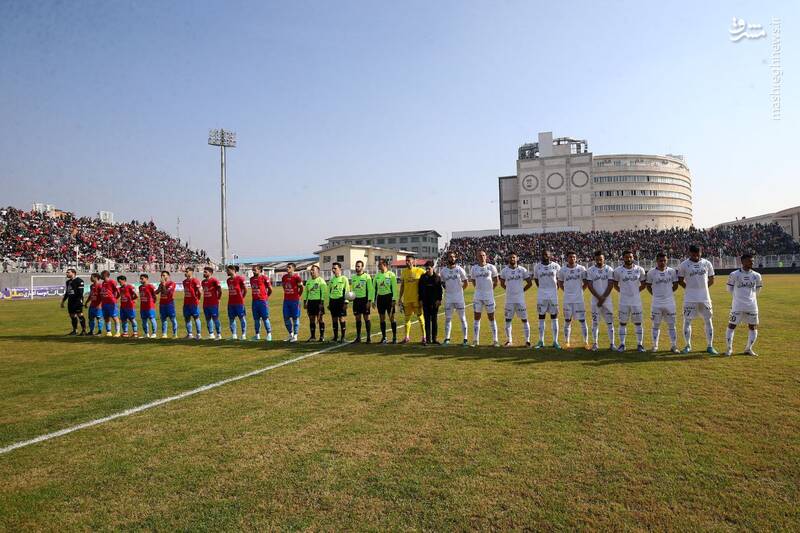 نساجی ترمز استقلال را کشید/ هدیه کلانتری به مدعیان +عکس