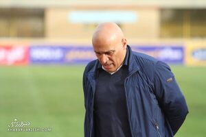 منصوریان: فولاد نیاز به جراحی دارد