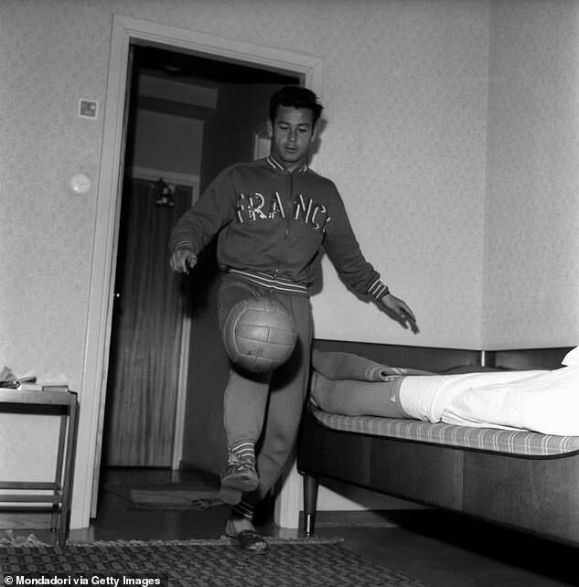 اسطوره فوتبال فرانسه درگذشت