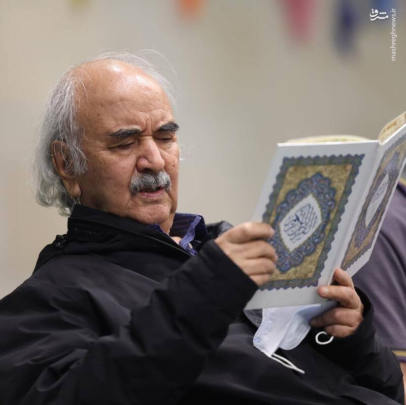 عکس/حضور شفیعی کدکنی در مراسم ترحیم همسر شهید مطهری