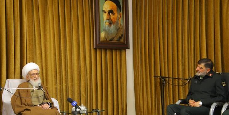 عاملان مسمومیت در مدارس قلع و قمع شوند