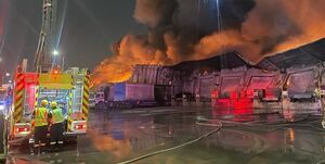 آتشسوزی در شرق عربستان؛ حمله موشکی یا حادثه؟+ فیلم آتشسوزی در شرق عربستان؛ حمله موشکی یا حادثه؟