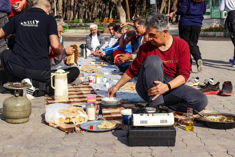 عکس/سالمندان و ورزش صبح گاهی