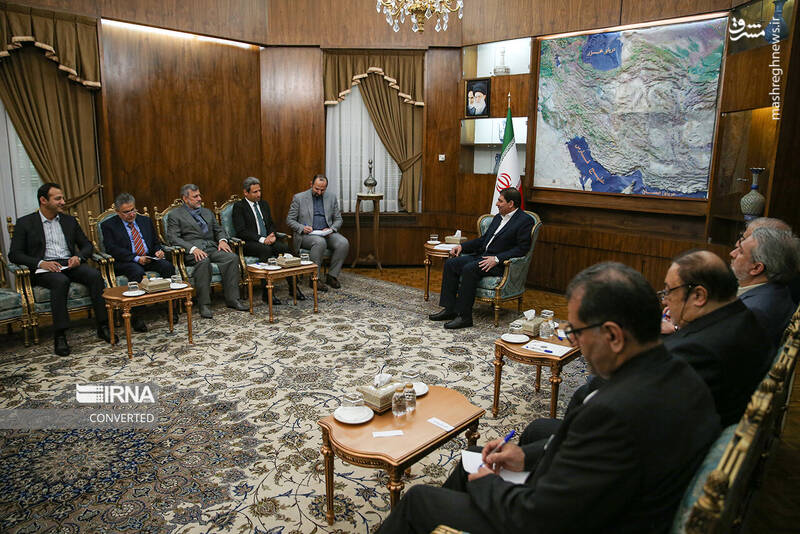 عکس/ دیدار فرستاده پادشاه عمان با مخبر