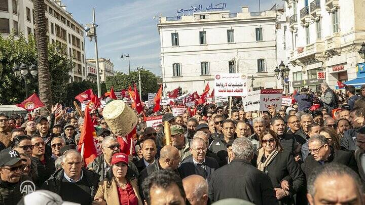 تظاهرات ضددولتی هزاران تونسی با طعم حمایت از ملت فلسطین+ تصاویر