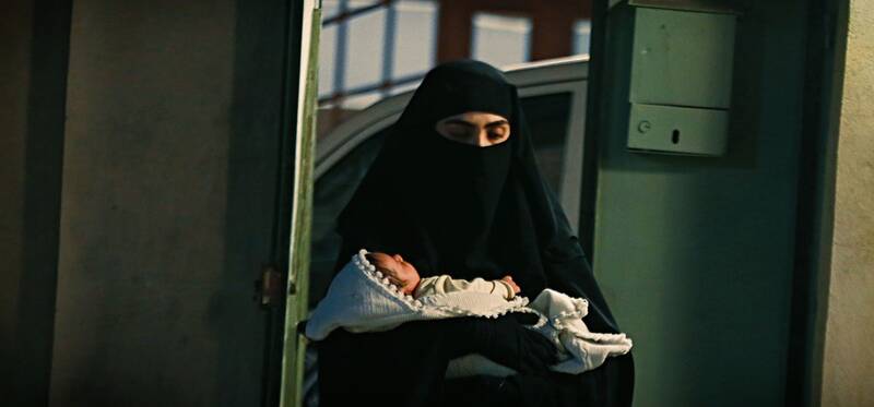 پهلوانزاده نسخه سطح پایینتری از محمدحسین مهدویان است