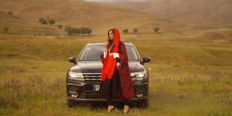 تبلیغات جنسیت زده تمامی ندارد؟ / زن را میانبر تبلیغاتی نکنید +عکس