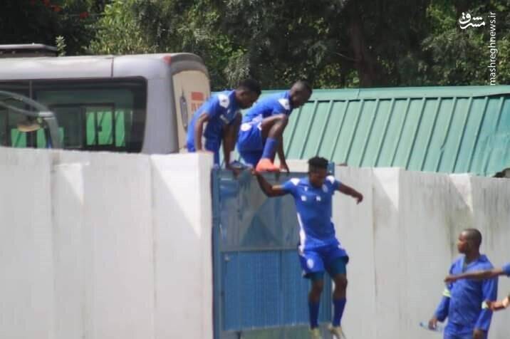 اقدام عجیب در سوپرلیگ زامبیا از ترس جادو +عکس