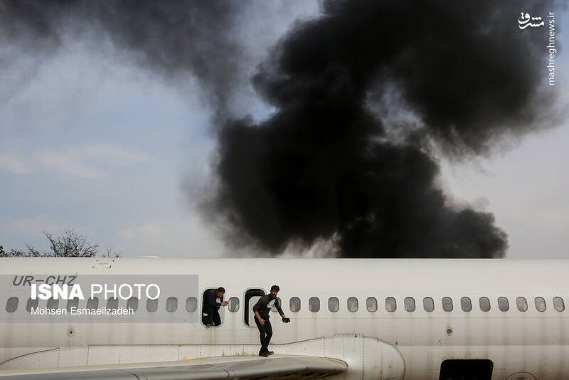 عکس/ مانور طرح اضطراری در فرودگاه مشهد