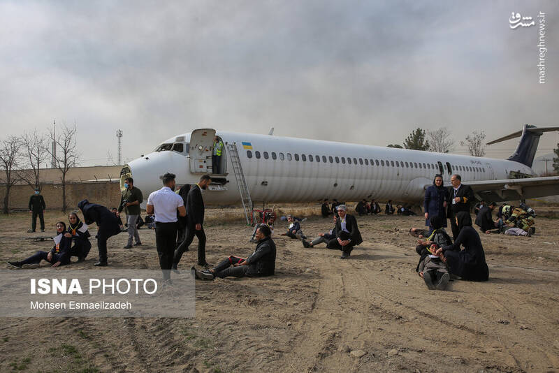 عکس/ مانور طرح اضطراری در فرودگاه مشهد