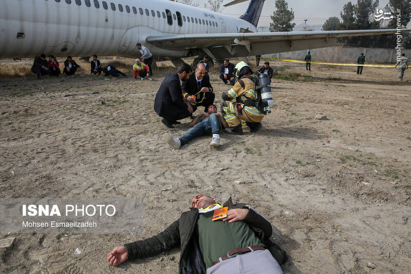 عکس/ مانور طرح اضطراری در فرودگاه مشهد
