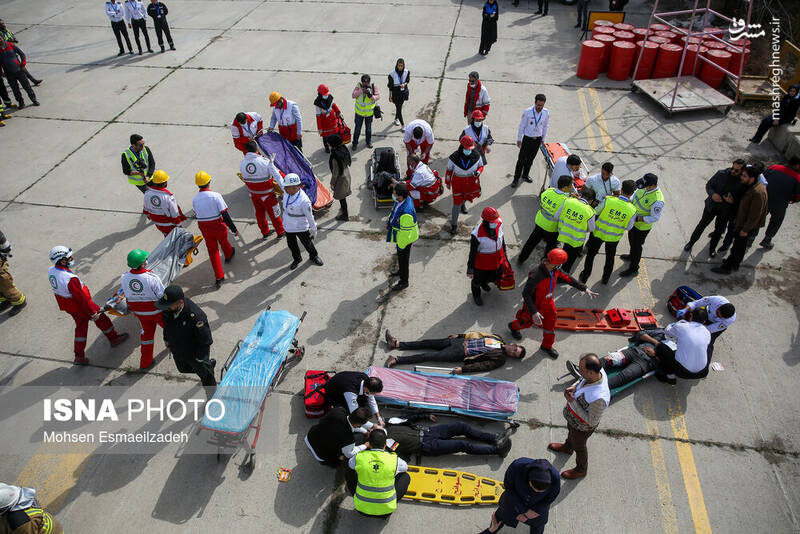 عکس/ مانور طرح اضطراری در فرودگاه مشهد