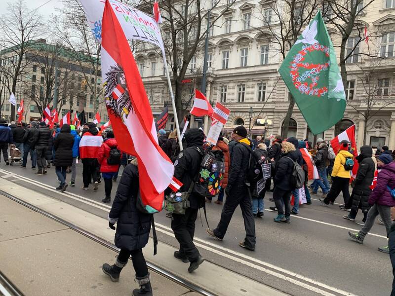 تظاهرات ضد اتحادیه اروپا در اتریش +عکس و فیلم