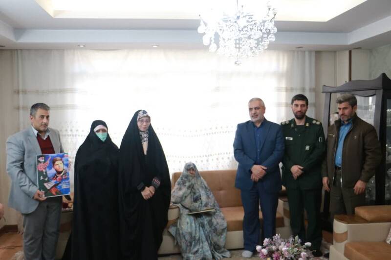 شهیدی که در آغوش مادرش آسمانی شد