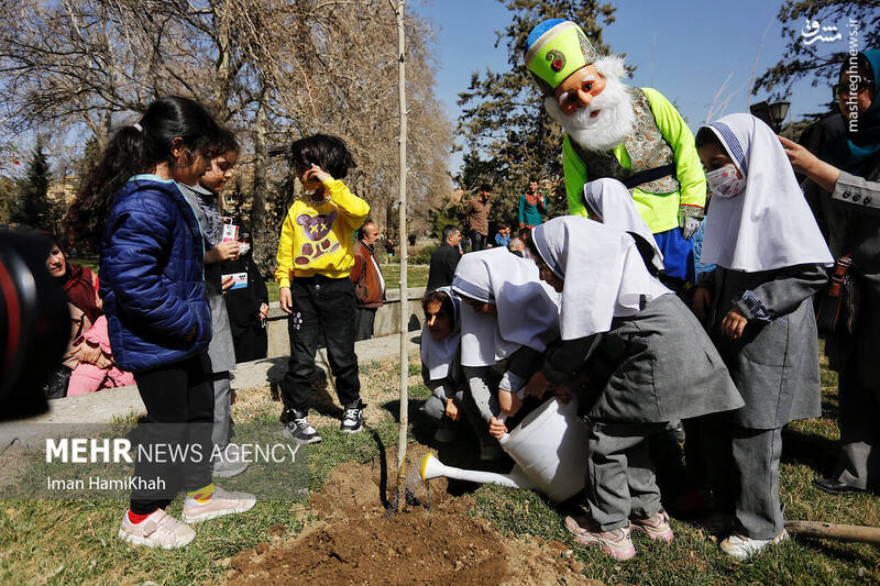 عکس/ مراسم روز درختکاری در همدان