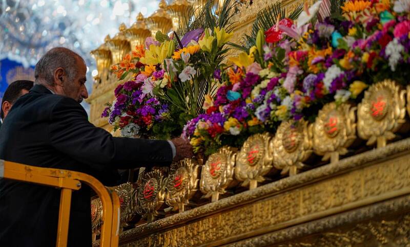 تزئین حرم امام علی(ع) در آستانه نیمه شعبان+عکس و فیلم