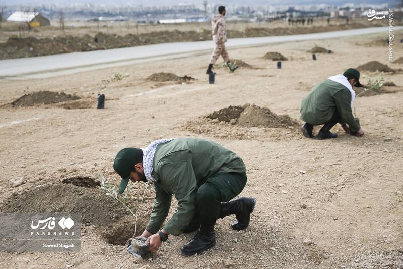 عکس/ مراسم روز درختکاری در سپاه پاسداران
