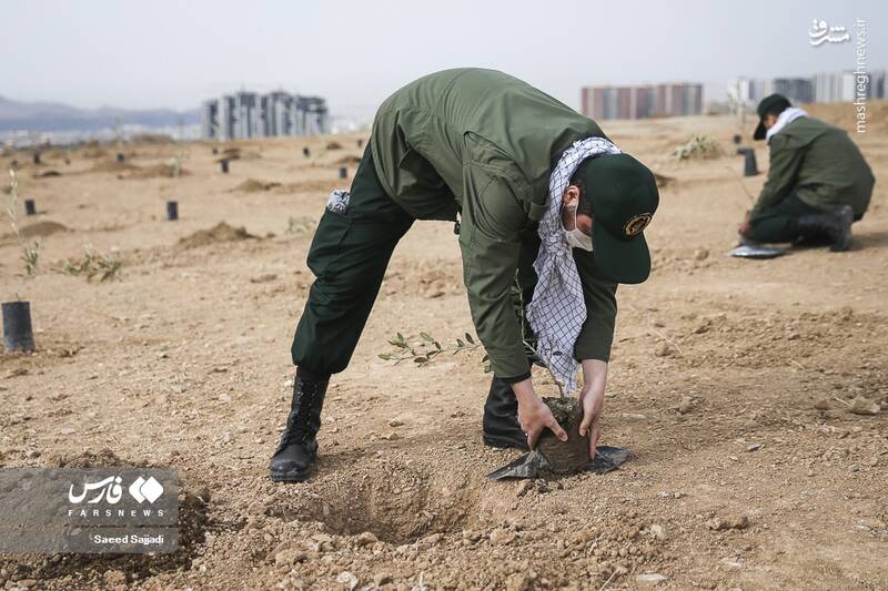 عکس/ مراسم روز درختکاری در سپاه پاسداران