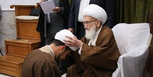 عمامهگذاری طلاب با حضور مراجع تقلید به مناسبت نیمه شعبان + عکس