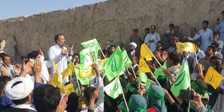 حضور مداحان سرشناس با لباس محلی در زاهدان+ عکس و فیلم