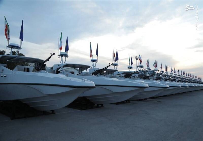 روایت دهمین آئین الحاق تجهیزات شناوری به نیروی دریایی سپاه