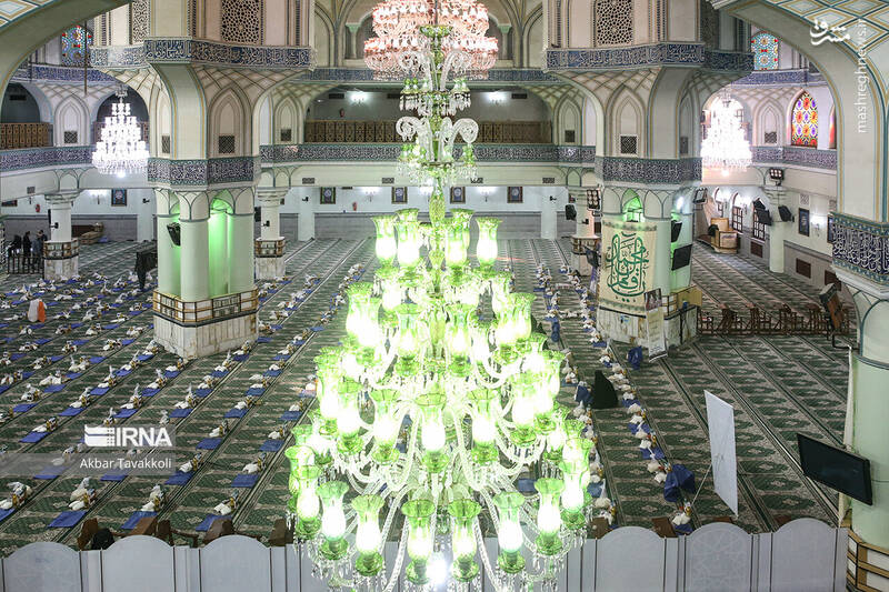 عکس/ توزیع ۱۰۰۰ بسته کمک معیشتی