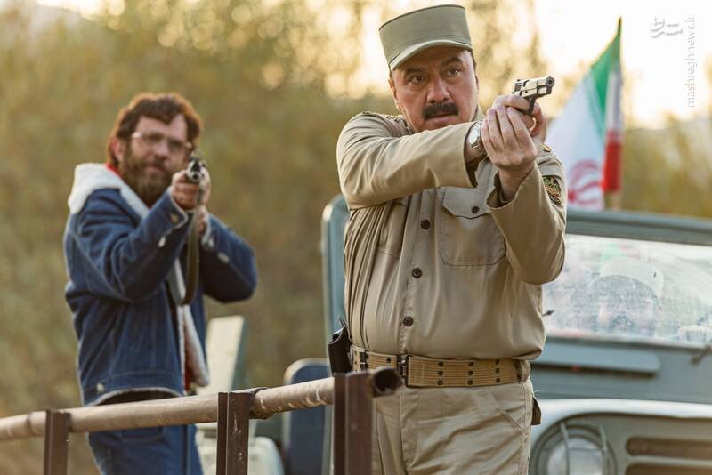 پوستر فیلم «غریب» رونمایی شد 10