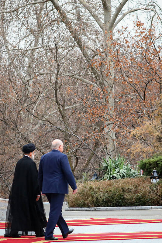 عکس/ استقبال رسمی رئیسی از رئیس جمهور بلاروس